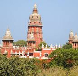 💥 🔥 பொதுக்கூட்டங்களுக்கு ஆப்பு! – மெட்ராஸ் உயர் நீதிமன்றம் அதிரடி: அரசியல்/மத நிகழ்வுகளுக்கு புதிய SOP தேவை – தீர்ப்பு இன்று வெளியாகிறது!