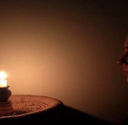 த்ரடகம் (Trataka)