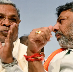 சித்தராமையா முகாமில் பிளவு?