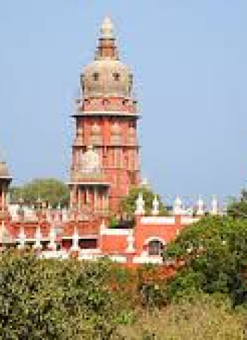 பொதுக்கூட்டங்களுக்கு ஆப்பு! – மெட்ராஸ் உயர் நீதிமன்றம் அதிரடி: அரசியல்/மத நிகழ்வுகளுக்கு புதிய SOP தேவை – தீர்ப்பு இன்று வெளியாகிறது!